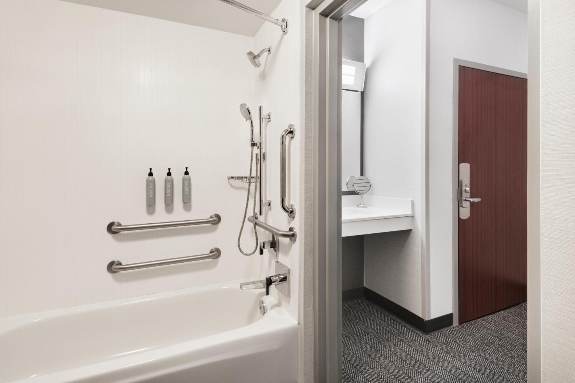 Hotel Courtyard By Marriott Burlington Exterior foto