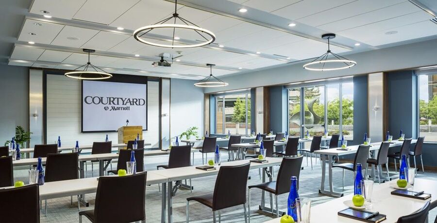 Hotel Courtyard By Marriott Burlington Exterior foto